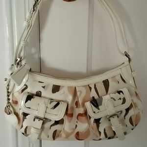 BURBERRY Made in Italy HEART SHOULDER BAG